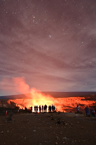 トワイライトキラウエア探検隊　夜の赤い火口ハイキング